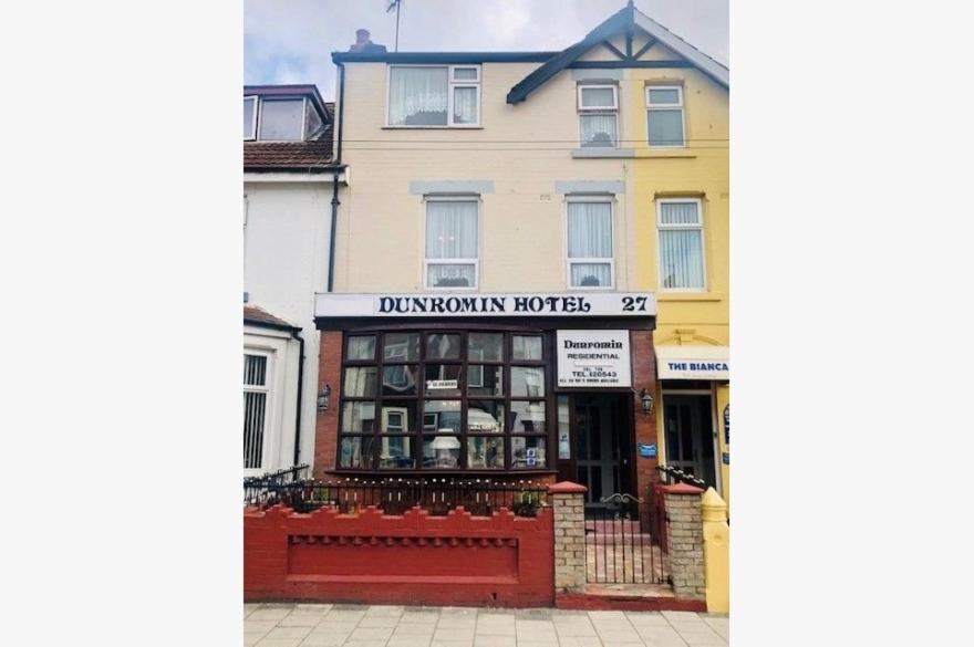 Dunromin Hotel ブラックプール エクステリア 写真